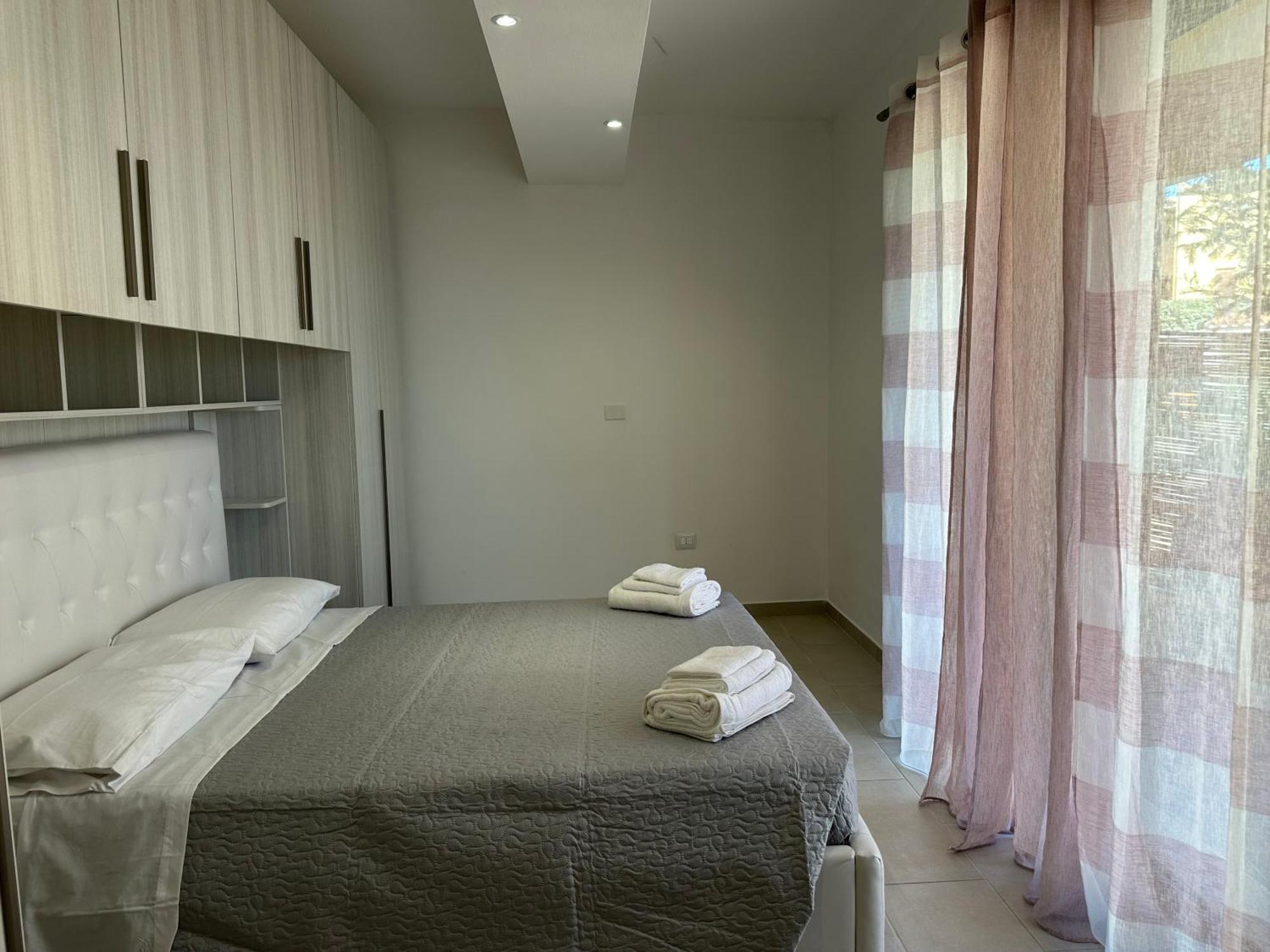 Beautiful With Swimming Pool Olbia